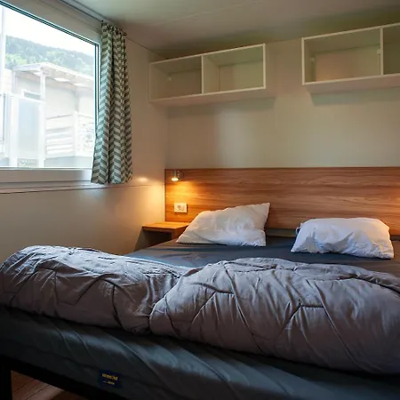 Parque de Campismo Ideal Lampele Gmbh