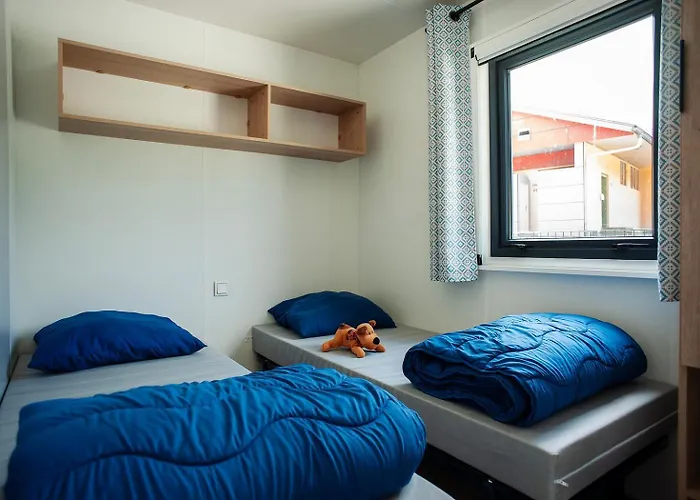 Ideal Camping Lampele Campsite *